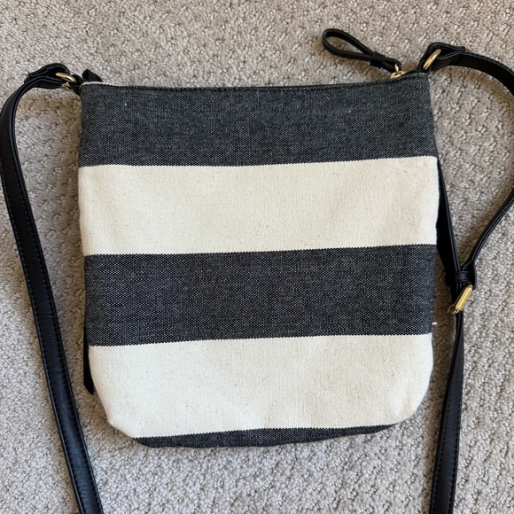 Tommy Hilfiger Nautical Stripe Canvas Vegan Leather  Adjustable Crossbody Bag - Picture 6 of 8